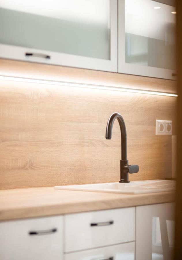 Jegmadar & Fekete Golya Apartmanok Mosonmagyaróvár Exteriér fotografie